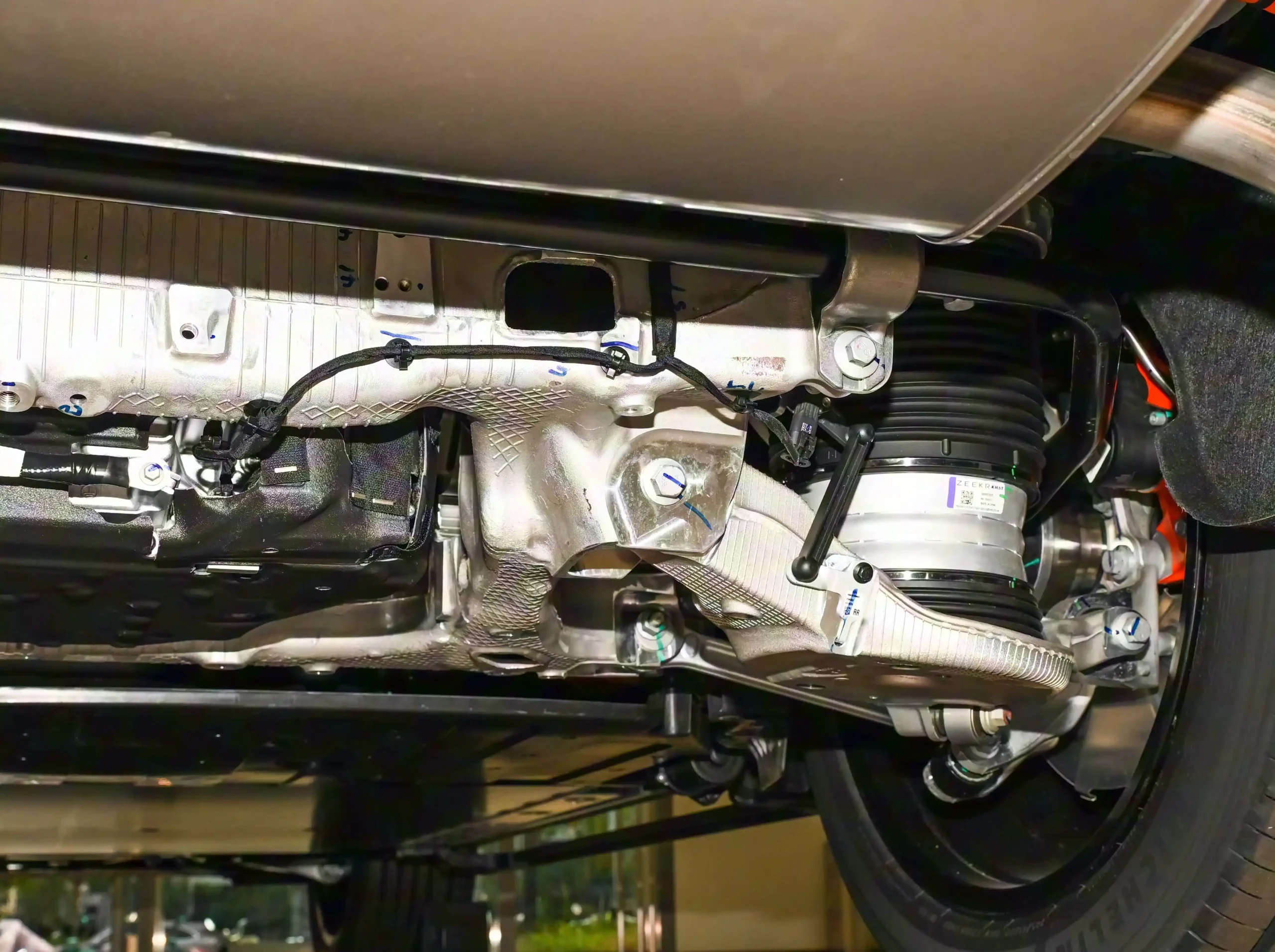 Geely Zeekr 9X